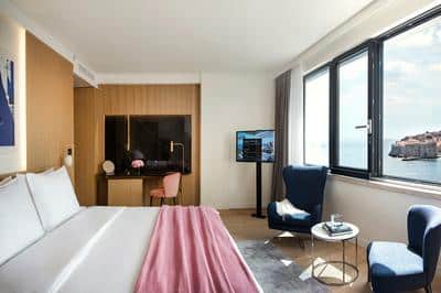 Superior City View Room