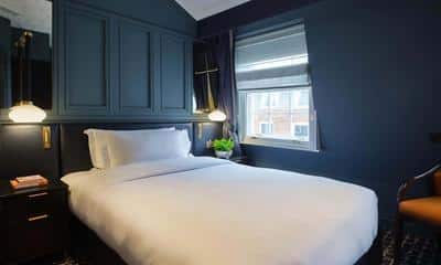 Cabin Room