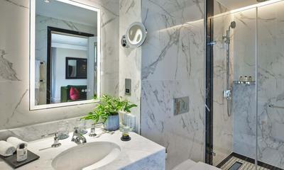 The Green Park Suite