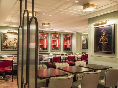 Club Room