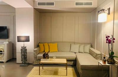 Singer Suite