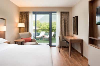 Deluxe Terrace, Guest Room, 1 King, Balcony