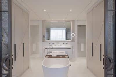 Metropolitan Suite / Grand Deluxe Suite