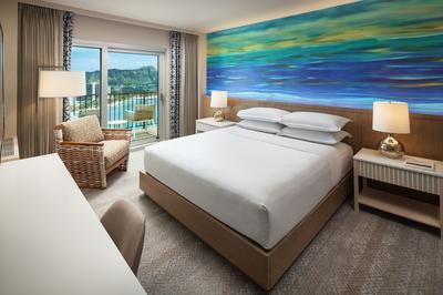 Deluxe Oceanfront King Guest Room