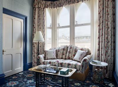 Oxford Suite