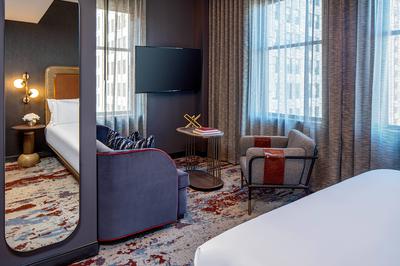 Guest room