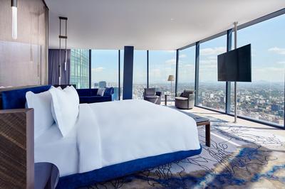 Ritz-Carlton Suite Terrace