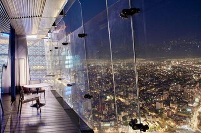 Ritz-Carlton Suite Terrace