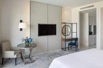 Deluxe Room Mountain View