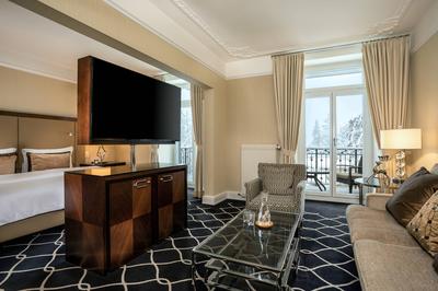 Junior Suite Deluxe with balcony
