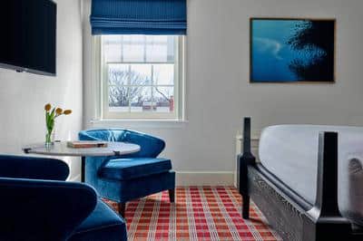 Author Guest Room - Seating Space