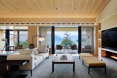 Ritz-Carlton Suite