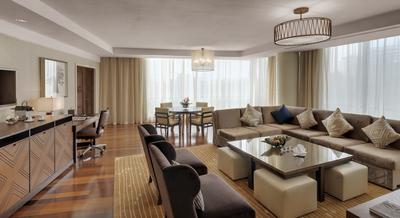 Executive Corner Suite