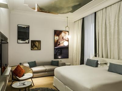 Luxury Room