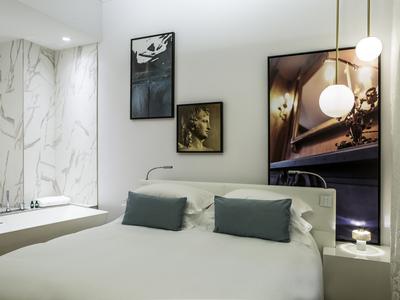 Luxury Room