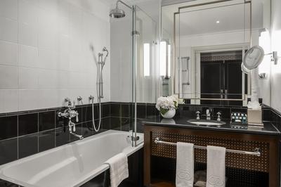 Premium Luxury Room