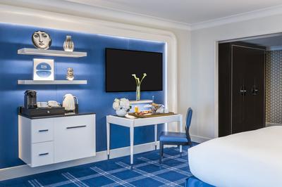 Premium Luxury Room