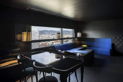 SO Black Suite