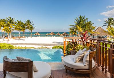 Beach Front Premium Suite