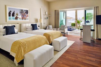 Lagoon Beach Room