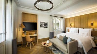 Boutique Room