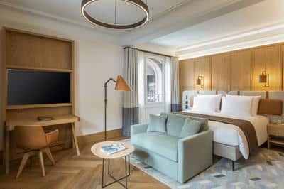Boutique Room