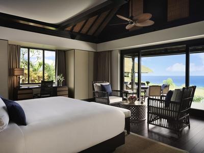 Ocean Pool Villa