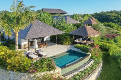 Hill Top Ocean Pool Villa