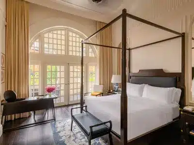 1 Bed Grand Hotel