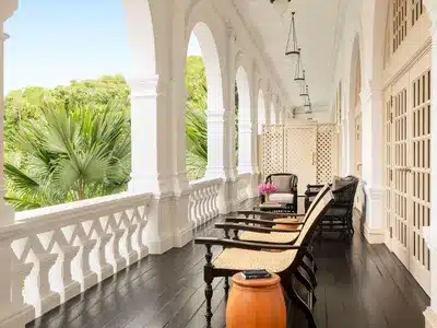 1 Bed Grand Hotel