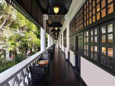 Courtyard Suite