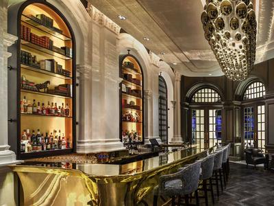 Writers Bar