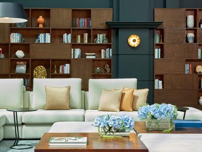 Atrium Lounge