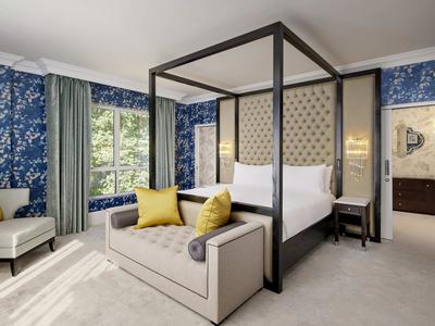 Signature Royal Suite