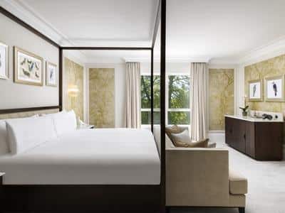 Signature Royal Suite