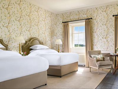 Deluxe Signature Stateroom