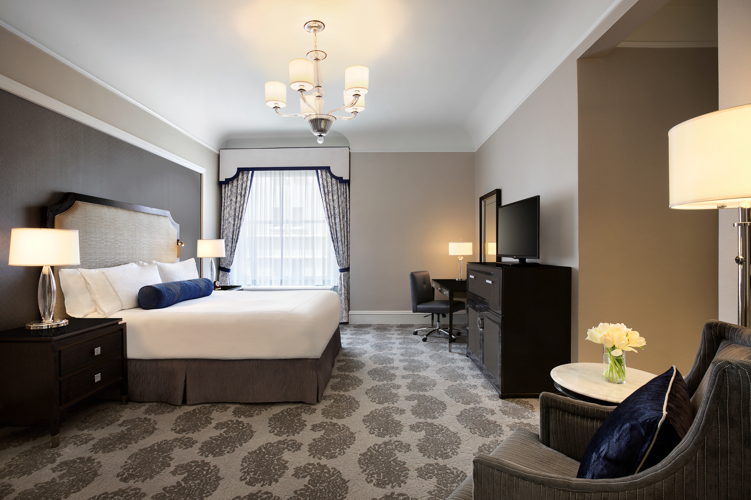 Fairmont Exterior Room