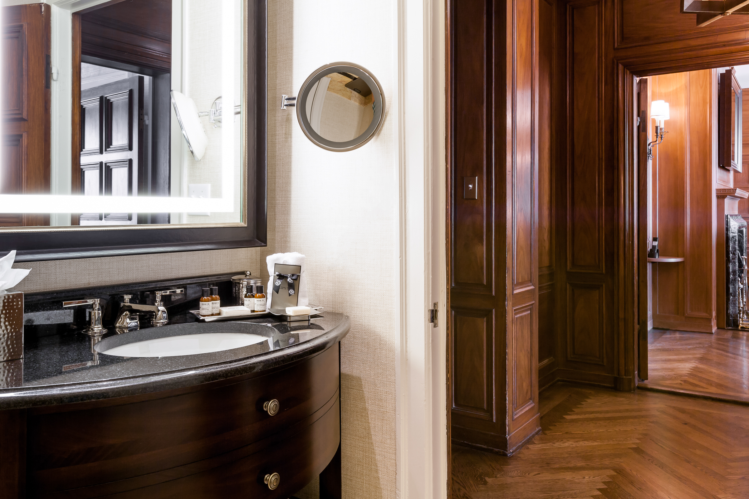 Buckingham Balcony Suite