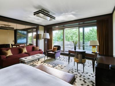Executive Park View Studio
