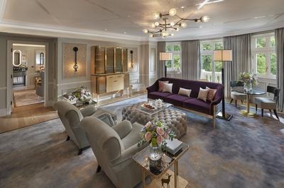2-Bedroom Hyde Park Suite
