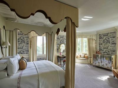 Dorchester Suite