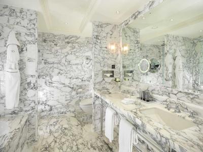 Deanery Suite