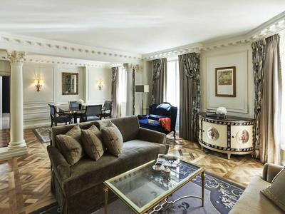 Mayfair Suite