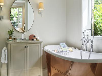 Stable Junior Suite