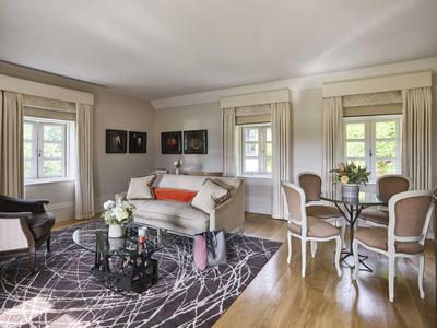 Gardener's West Cottage Suite