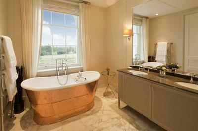Mansion House Deluxe Room