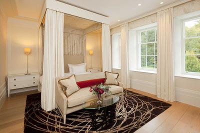 Mansion House Deluxe Room