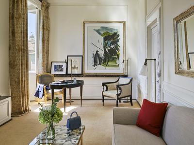 Prestige Suite