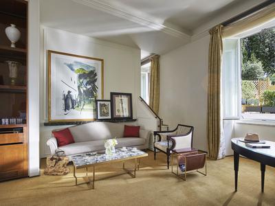 Aurora Terrace Suite