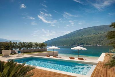 3-Bedroom Villa Lovćen